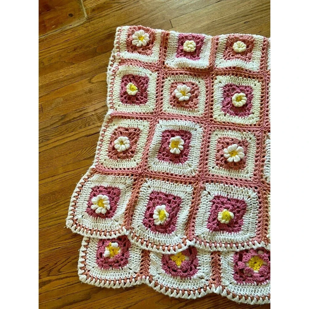 VTG Granny 3D Rose Square Crochet Afghan Blanket Pink White Handmade Flower Yell
